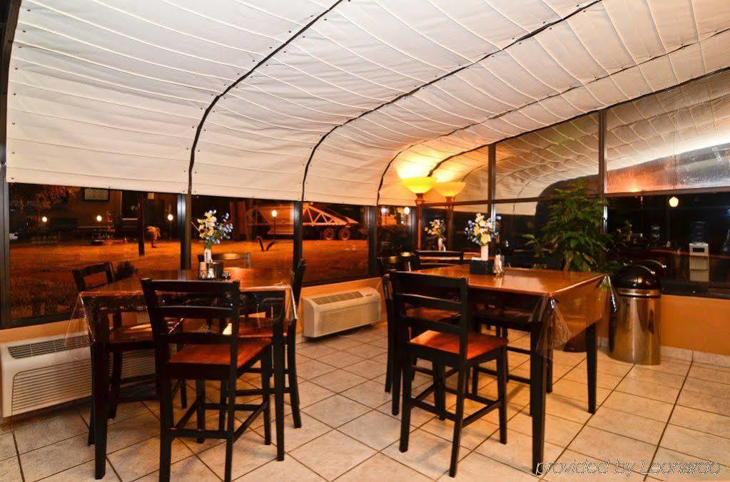 Surestay Hotel By Best Western Zapata Εξωτερικό φωτογραφία